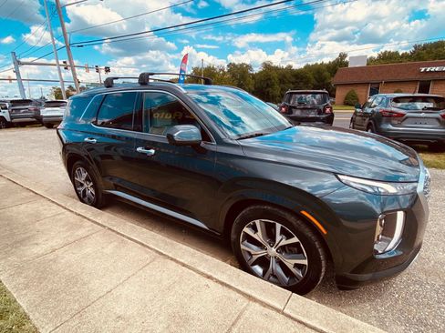Used 2022 Hyundai Palisade Limited w/ Winter Package AWD/4WD image 4