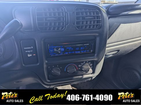 Used 2001 Chevrolet S10 Pickup LS w/ Preferred Equipment Group image 19