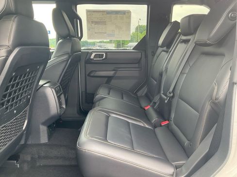 New 2026 Ford Bronco Badlands AWD/4WD image 14