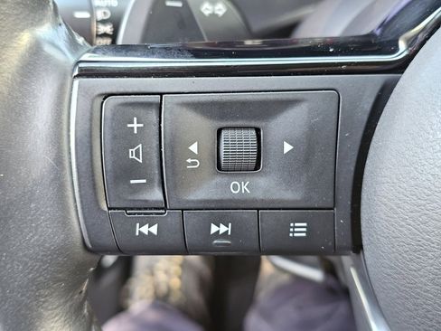 Used 2023 Nissan Rogue Platinum w/ Platinum Premium Package image 18