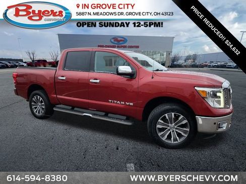 Used 2018 Nissan Titan SL image 1