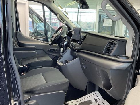 Used 2022 Ford Transit 350 XLT image 9