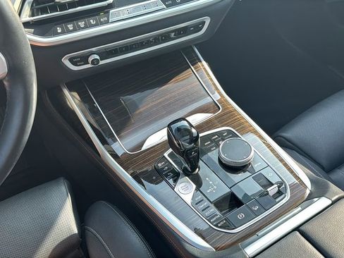 Used 2019 BMW X7 xDrive50i w/ Premium Package AWD/4WD image 27