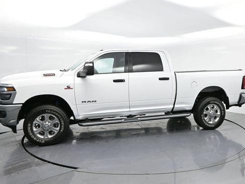 Used 2025 RAM 2500 Big Horn AWD/4WD image 4