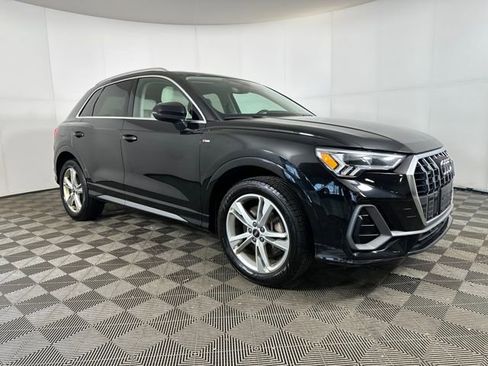 Used 2022 Audi Q3 2.0T Premium Plus w/ Premium Plus Package image 2