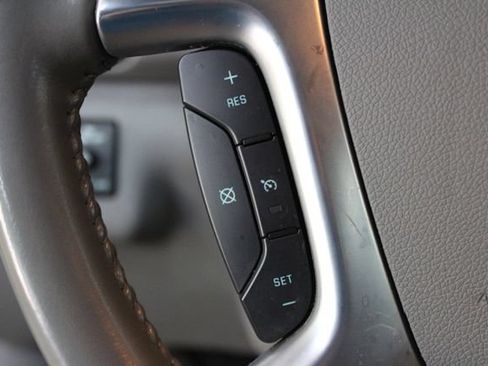 Used 2017 Chevrolet Traverse LT w/ True North Edition FWD image 16