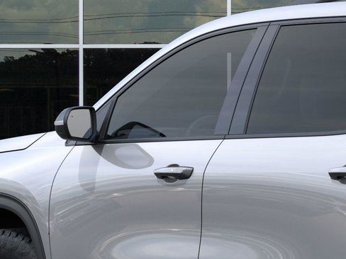 New 2026 Chevrolet Traverse Z71 AWD/4WD image 12