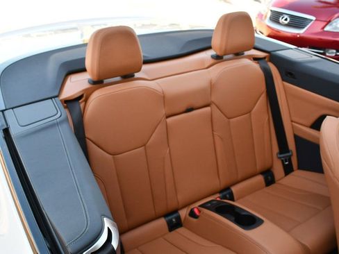 Used 2023 BMW 430i xDrive Convertible w/ M Sport Package image 17