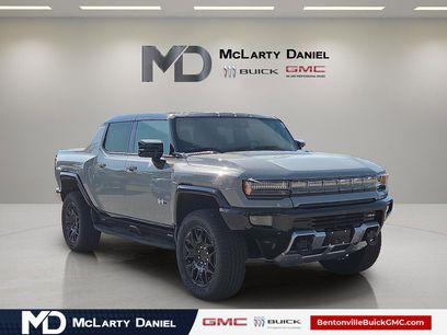 New 2026 GMC Hummer EV 4x4 Crew Cab w/ LPO, Dark Essentials Package