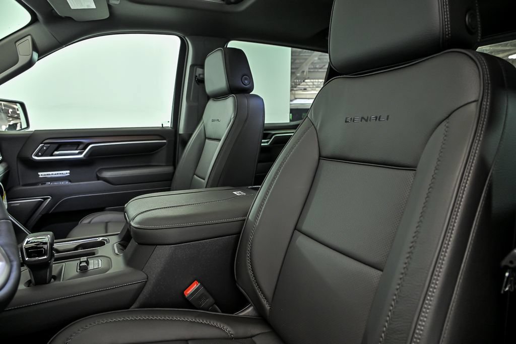 New 2026 GMC Sierra 1500 Denali AWD/4WD image 9