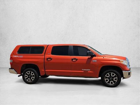 Used 2017 Toyota Tundra SR5 w/ TRD Off Road Package AWD/4WD image 4