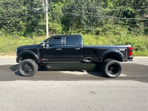 Used 2025 Ford F450 Platinum w/ Platinum Plus Package AWD/4WD image 7