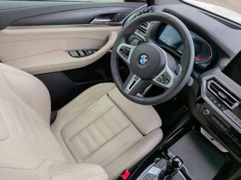 Certified 2024 BMW X3 M40i w/ Premium Package image 32