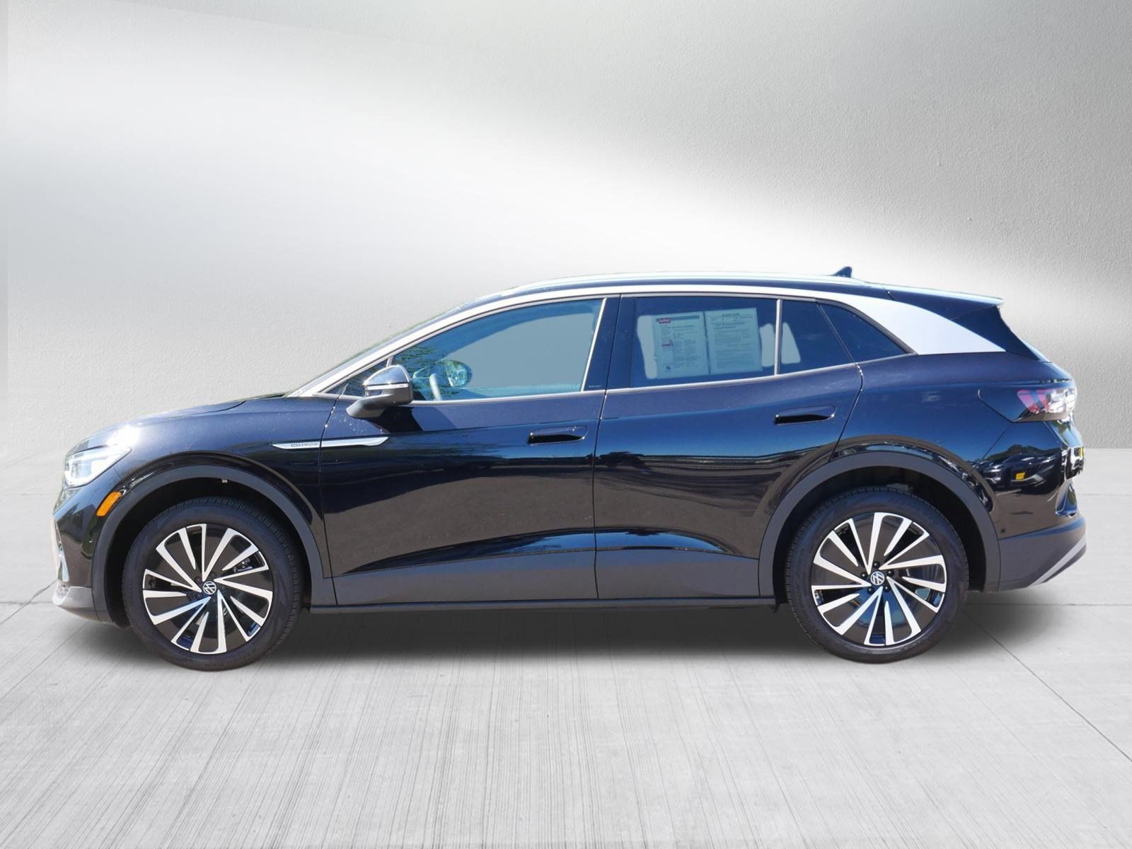 Certified 2023 Volkswagen ID.4 Pro S Plus AWD/4WD image 4