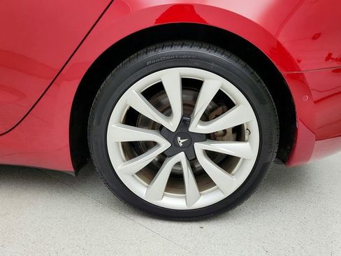 Used 2018 Tesla Model 3 Long Range image 9