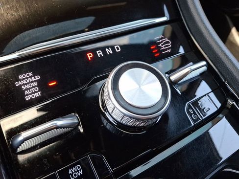 Used 2022 Jeep Grand Cherokee Summit w/ Advanced Protech Group IV AWD/4WD image 17
