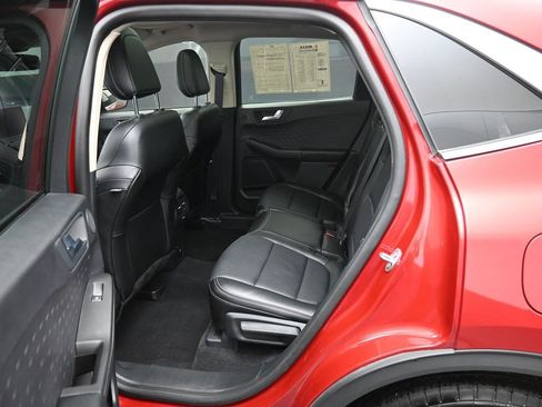 Used 2020 Ford Escape Titanium w/ Titanium Premium Package 2.0 image 30