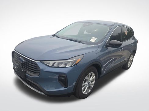 Used 2024 Ford Escape Active FWD image 2