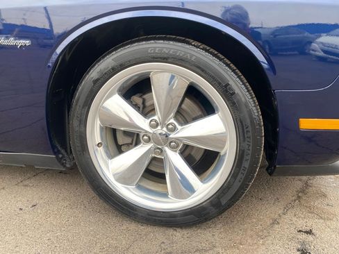 Used 2014 Dodge Challenger R/T image 28