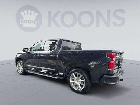 Used 2022 Chevrolet Silverado 1500 High Country w/ High Country Premium Package AWD/4WD image 4