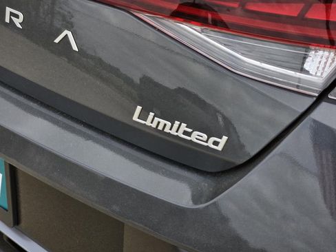 New 2026 Hyundai Elantra Limited FWD image 5