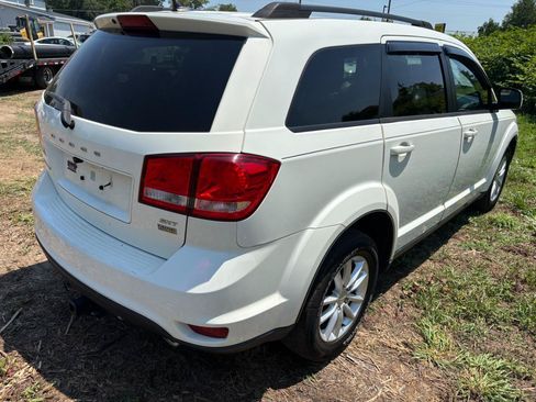 Used 2015 Dodge Journey SXT w/ Flexible Seating Group FWD image 5