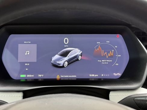 Used 2018 Tesla Model X 100D image 2