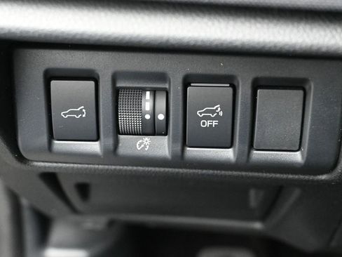 Used 2020 Subaru Outback Premium image 14