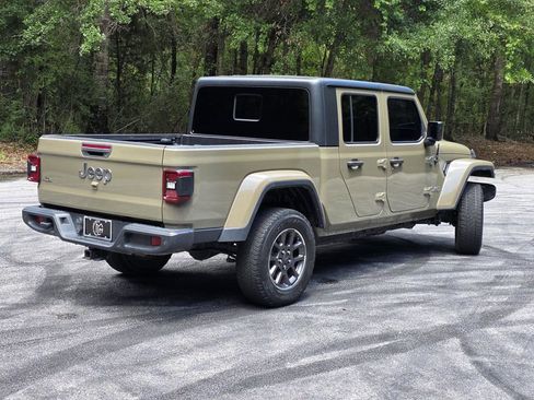 Used 2020 Jeep Gladiator Overland AWD/4WD image 5