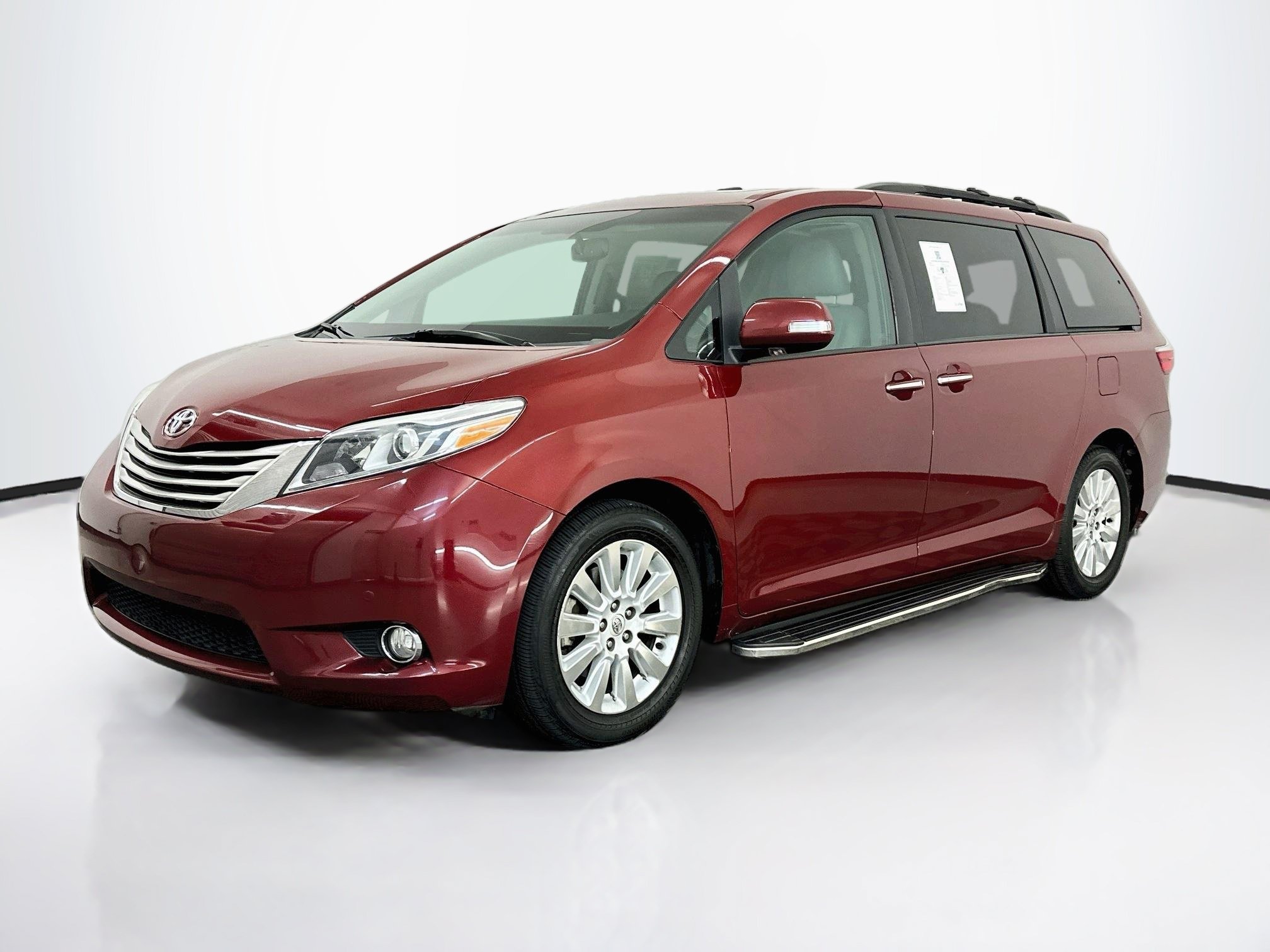 Used 2015 Toyota Sienna Limited AWD/4WD image 3