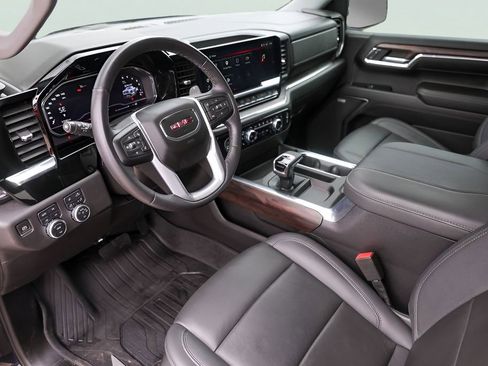 Used 2023 GMC Sierra 1500 SLT w/ SLT Premium Package AWD/4WD image 13