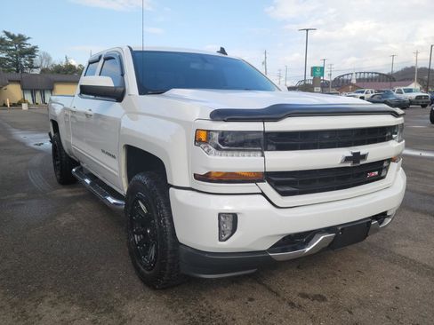 Used 2018 Chevrolet Silverado 1500 LT w/ All Star Edition image 3