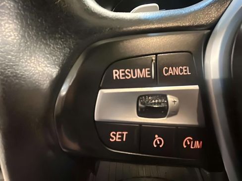 Used 2022 BMW X5 sDrive40i w/ Premium Package image 24