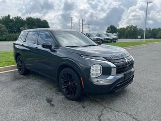 Used 2024 Mitsubishi Outlander SE Black Edition AWD/4WD video 1