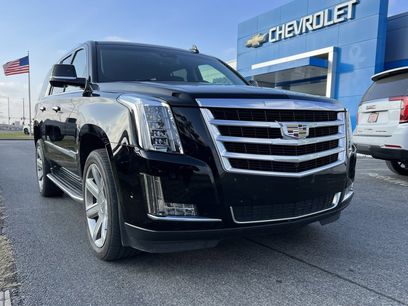 Used 2017 Cadillac Escalade Luxury