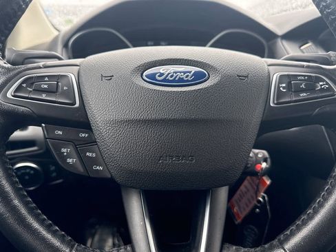 Used 2015 Ford Focus SE w/ Equipment Group 201A image 22