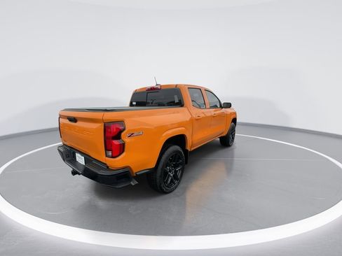 Used 2025 Chevrolet Colorado Z71 w/ Z71 Convenience Package 2 AWD/4WD image 8