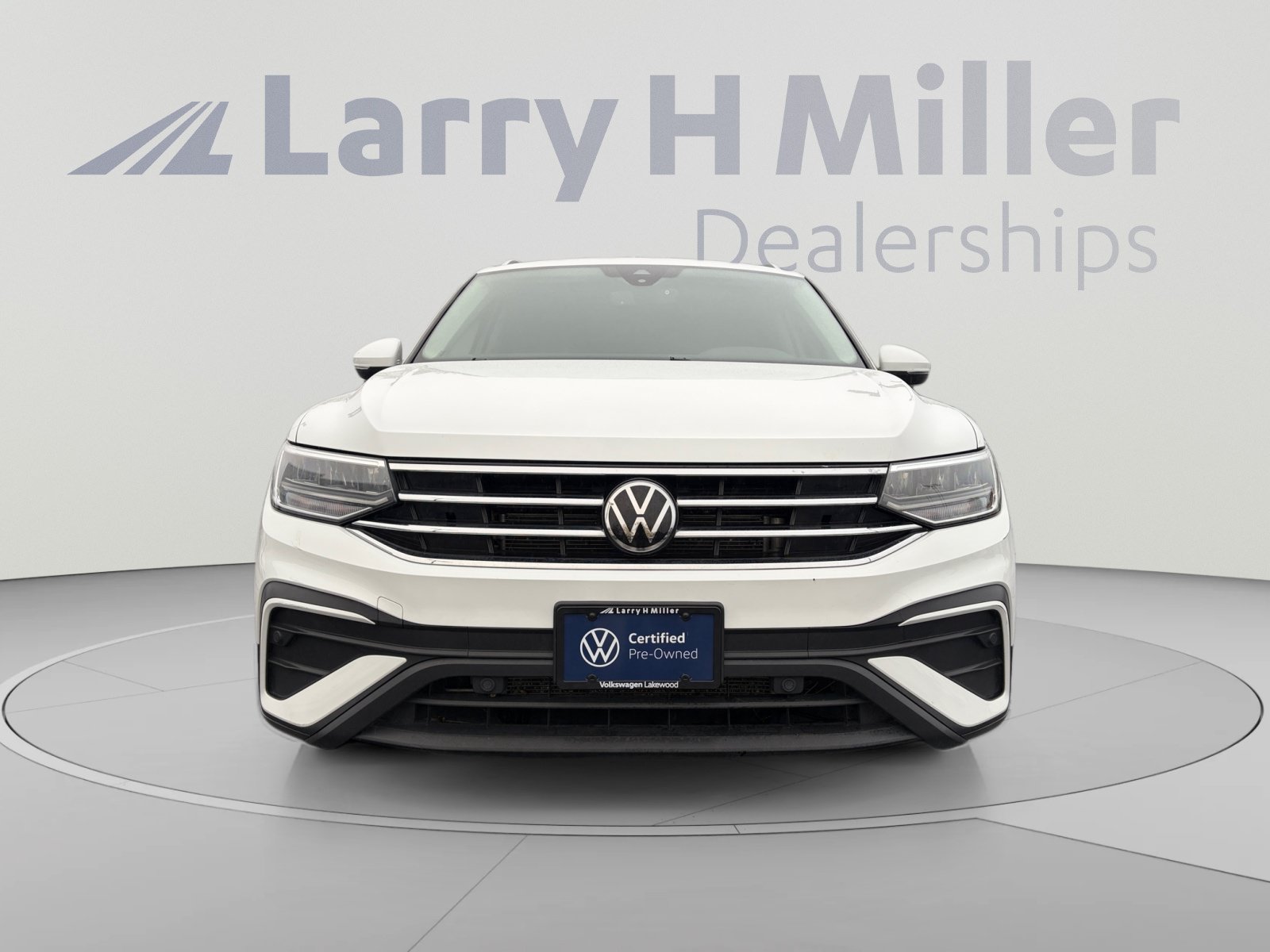 Used 2022 Volkswagen Tiguan SE AWD/4WD image 8