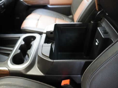 Used 2022 Chevrolet Silverado 1500 High Country image 25