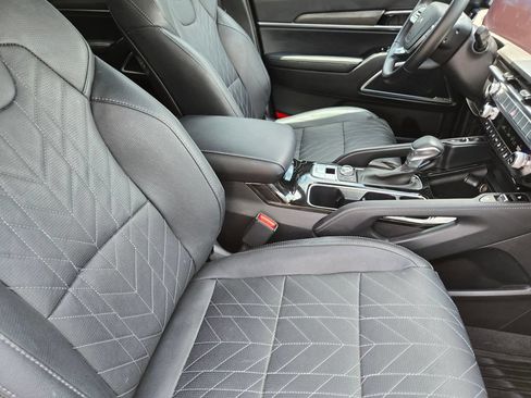 Certified 2023 Kia Telluride SX X-Line AWD/4WD image 19