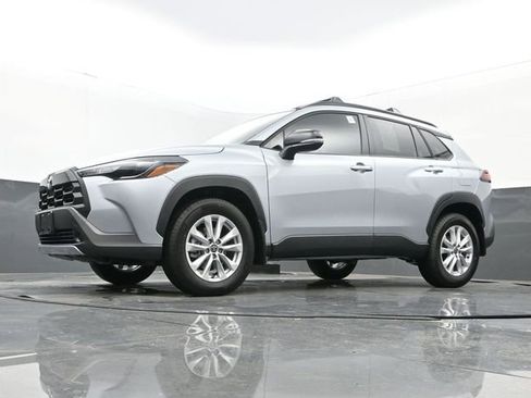 Used 2026 Toyota Corolla Cross LE w/ Moonroof Package image 26