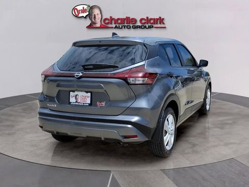 Used 2023 Nissan Kicks S FWD image 5
