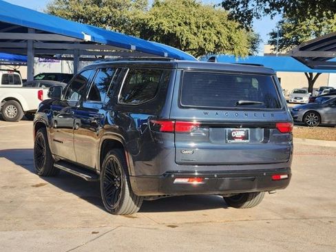 Used 2022 Jeep Wagoneer Series III image 3