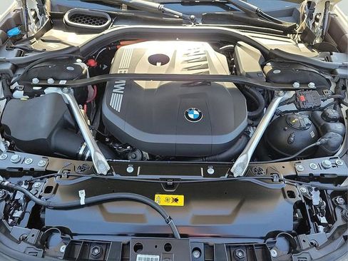 New 2026 BMW 750e xDrive w/ Premium Package AWD/4WD image 12