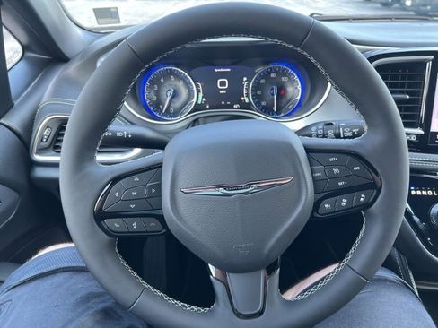 New 2026 Chrysler Pacifica Limited w/ S Appearance Package image 29