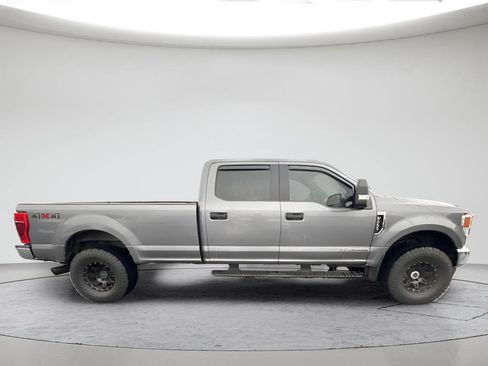 Used 2022 Ford F250 4x4 Crew Cab Super Duty image 3