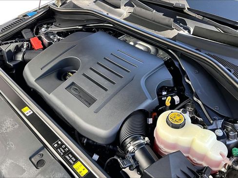 Certified 2025 Land Rover Range Rover Sport Dynamic SE image 31