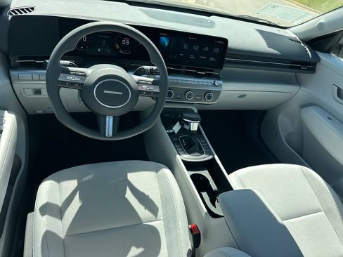 New 2026 Hyundai Kona SE FWD image 23