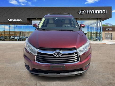 Used 2015 Toyota Highlander XLE AWD/4WD image 2