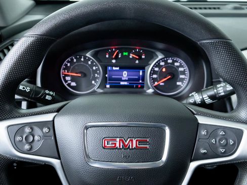 Used 2022 GMC Terrain SLE w/ Driver Convenience Package FWD image 16